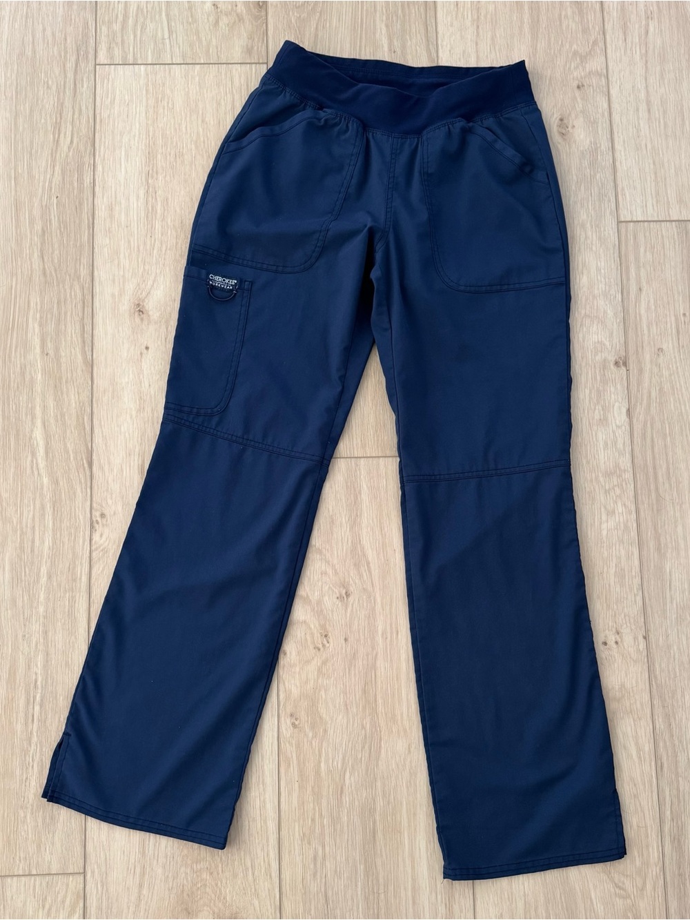 Women’s Cherokee Workwear Navy Blue Scrub Pants size XS style WW110 cargo pocket